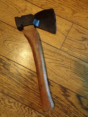 ANCIEN HACHE de FORESTIER FER FORGé 1900-50 manche-LORRAINE-assymétrique - Photo 1/4