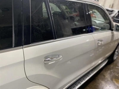 REAR DOOR Mercedes-Benz Gl350 Gl450 Gl550 GL63 AMG 13 14 15 Right White 1402441 Foto 1 de 4