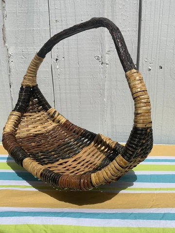 Brown Wicker Gathering Basket w Branch Frame & Handle- Vintage Decorative Cover