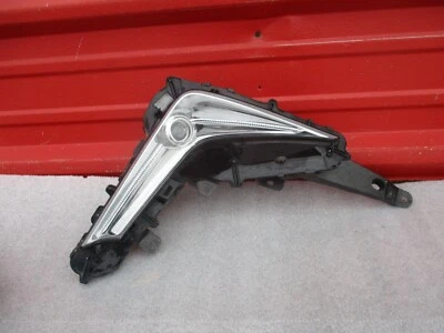 Luz antiniebla LED Lexus LX570 OEM 2016 2017 2018 2019 2020 2021 LADO DERECHO Foto 1 de 4