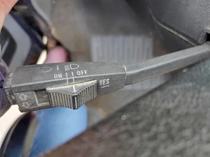 vw 4 PIN  83 and up Vanagon Turn Signal Cruise Control Lever # 251 953 519 D - Picture 1 of 10