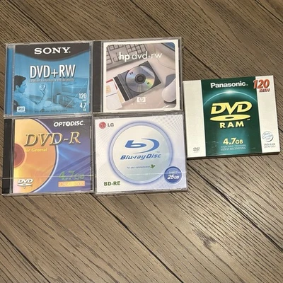 Lote de 5 discos en blanco grabables DVD-R (4,7 GB, 120 min) 1 disco Blue-Ray (25 GB) Foto 1 de 4