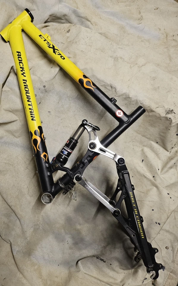 2007 Rocky Mountain ETSX-70 MTB Rare Flame Paint Job with Fox shock - image 1 of 4