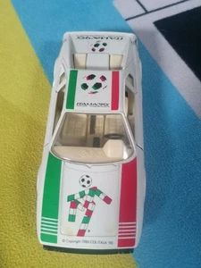 1/18 Ferrari Testarossa : 1984 Italia`90 - 1990 World Cup Promo Toy Car - Picture 1 of 9