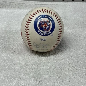 Detroit Tigers Team Faux Signed Baseball Licensed MLB PROMO 1992 Stadium Kroger - Picture 1 of 7