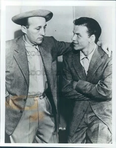 Press Photo American Vocal Legends Bing Crosby & Frank Sinatra - Picture 1 of 2