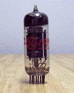 G.E. General Electric 6BY8 Diode Pentode Röhre NOS Menge GETESTET - Bild 1 von 3