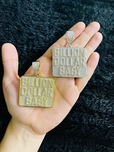 14k Gold Finish Billion Dollar Baby Hip Hop Simulated Diamond Pendant w / Chain - Imagen 1 de 3