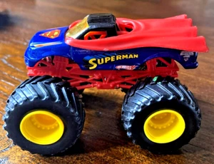 HOT WHEELS Monster Jam SUPERMAN  1:64 Diecast Collectible Truck - Picture 1 of 6