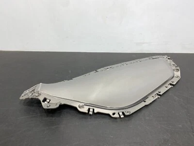 Chevrolet Camaro SS 2015 OEM pasajero derecho panel de puerta plateado insertado usado Foto 1 de 4