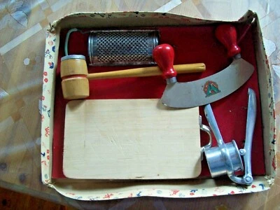 Vintage Faro  -set cucina in metallo e legno anni 50/60 - Immagine 1 di 2