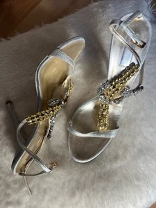 Impresionantes tacones para mujer de diseñador Roberto Cavalli principios de la década de 2000 con detalle de serpiente de cristal - Imagen 1 de 6