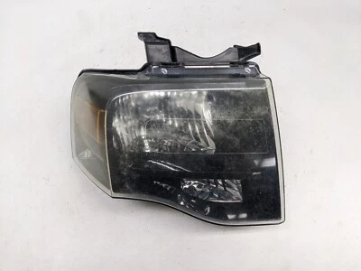 Передняя фара правосторонняя галогенная для Ford Expedition 2007 - 2014 AO4 - Изображение 1 из 4