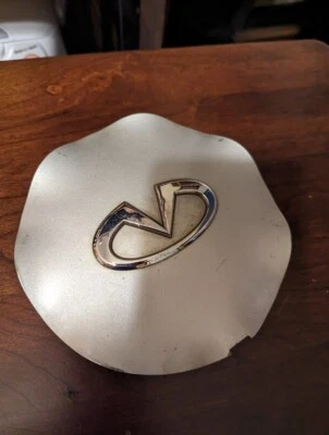 (1) Tapa central de rueda OEM 💥2003-2005 Infiniti FX Q45 73677 PLATEADO 40315-CG010-A Foto 1 de 4