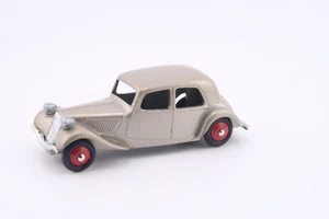 DINKY TOYS 24N (MATTEL EDITION) * CITROEN TRACTION 11BL * IMBALLO ORIGINALE * 1:43 - Foto 1 di 6