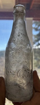 Colorado Springs CO Lado Recto Coca Cola Botella Coca-Cola Soda Slug Script Foto 1 de 4