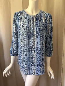 NYDJ Women Blue 3/4 Sleeve Top size M Excellent - Picture 1 of 5