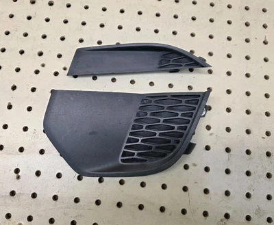 2015-2019 LAND ROVER DISCOVERY SPORT L550 FRONT LEFT LOWER BUMPER GRILLE TRIM - Image 1 of 4