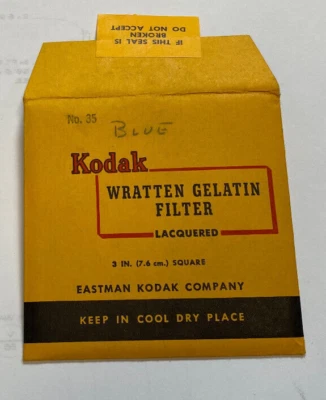 KODAK WRATTEN GELATIN FILTER NO. 35 3" /7.6cm Square opened - Image 1 of 2