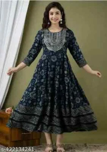Kurti tradizionale stile anarkali indiano bellissimo - Foto 1 di 4