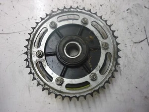 YAMAHA 95 1995 YZF750 YZF 750 PORTAPIÑONES CUBO RUEDA TRASERA OEM - Imagen 1 de 6