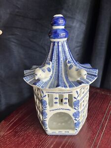 VTG Blue & White Porcelain Asian Chinoiserie Bird House Pagoda Candle Holder 13”