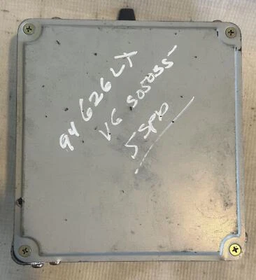 Módulo de motor MAZDA 626 1994 ID KL5518881B usado OEM Foto 1 de 4