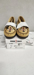 Minnetonka Women's Thunderbird Boat Moc Tan Suede Beaded Moccasin Shoe 177 NIB - Picture 1 of 10