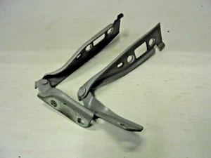 FORD FIESTA MK6 02-08 MOTORHAUBE SCHARNIERE X 2 2S61-16800/1 BA MOONDUST SILVER - Bild 1 von 1