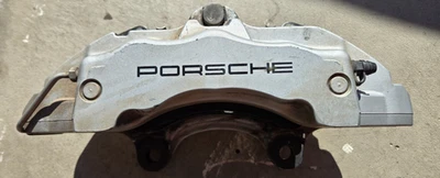 Pinza de freno delantera izquierda izquierda conductor Porsche Cayenne 2004-2010 95535142161 OEM Foto 1 de 4