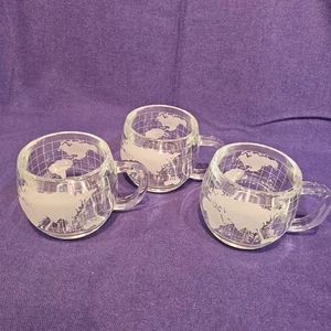 Menge 3 VINTAGE "THE NESTLE CO. INC" GEÄTZTE WELTKUGEL KAFFEETASSEN 70er - Bild 1 von 12