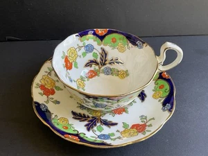 c 1928 Royal Albert (Crown China) "Bognor" Imari  Teacup Saucer Set - Picture 1 of 5