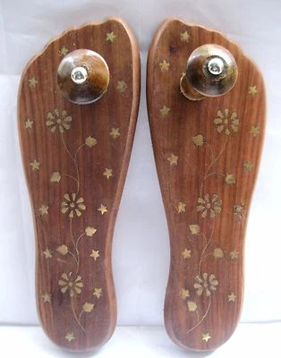 TRADITIONAL WOODEN HANDMADE  FOOTWEAR/SANDAL/KHADAU MADE OF TEAK WOOD BRASS WORK - Image 1 of 4