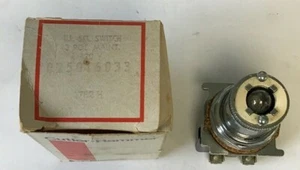 CUTLER HAMMER 10250T6033 ILLUMINATOR SELECTOR SWITCH - Picture 1 of 7