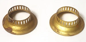 ANTIGUA TAPA BOBECHE DE COLECCIÓN COPA DE LATÓN 1-7/8" INSTALADOR DE AGUJEROS LÁMPARA ART DECO - Imagen 1 de 2