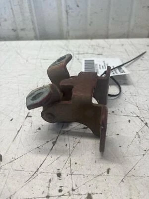 08 SUZUKI GRAND VITARA Bisagra de puerta Rh Bisagra de puerta trasera superior Foto 1 de 4