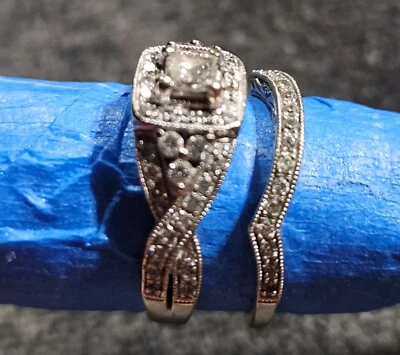 anillo y banda de diamantes de oro blanco 14k de Zales Foto 1 de 4