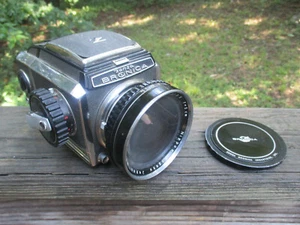 Bronica Zenza Kamera Nikkor-H 1:3,5 f=5 cm Objektiv und Metallabdeckung und Filmrückseite - Bild 1 von 12