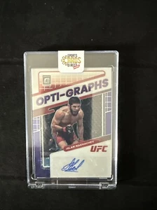 2022 Panini Donruss Optic UFC Islam Makhachev Opti Graphs Purple /20 - Bild 1 von 2