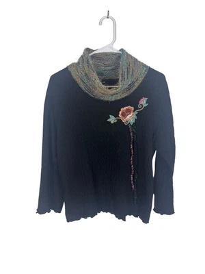 Suéter de Colección Lee Andersen Capucha Cuello Colorido Arte Para Usar Bordado Talla Pequeña Foto 1 de 4