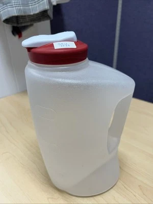 Rubbermaid MixerMate 1 gallon 3.8L drink jug bottle Burgundy cap 1D00 USA - Image 1 of 4