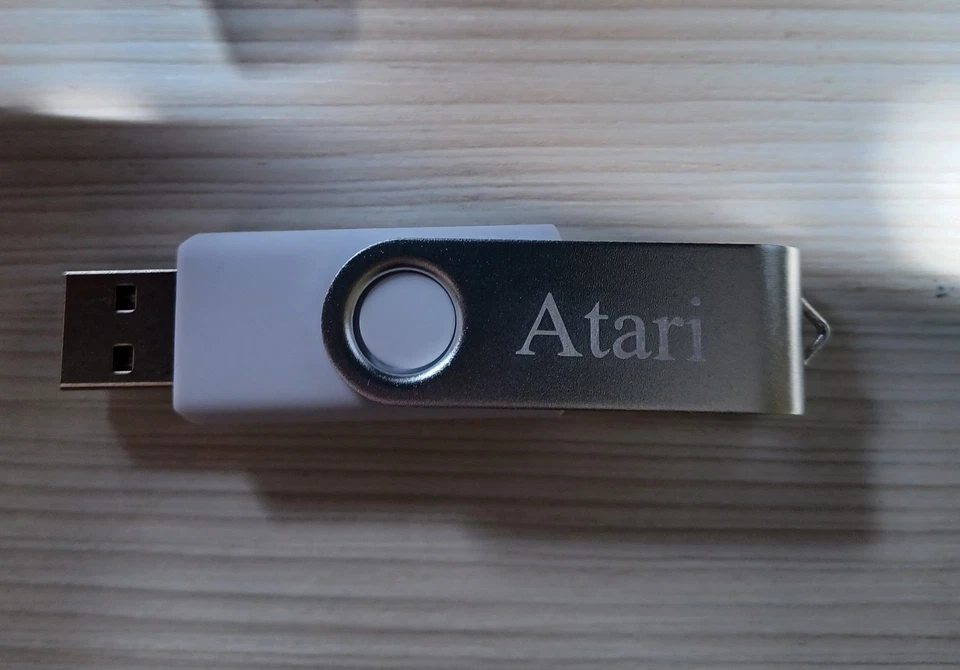 16 GB Gotek USB Stick for Atari computers - Image 1 of 1