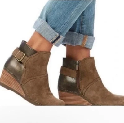 Dansko Womens Shirley Side Zip Ankle Bootie Taupe Suede Stacked Wedge EU 38/8 US - Image 1 of 4
