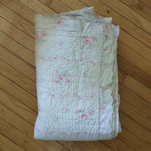 Simply Shabby Chic Queen Lady Rose Quilt Bedspread Green Pink Rose Scallop Trim - Picture 1 of 6