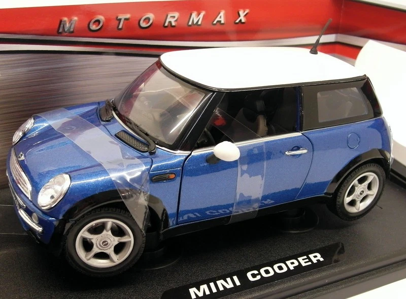 Motormax 1/18 Scale Diecast  73114 BMW Mini Cooper Metallic Blue with White Roof - Image 1 of 3