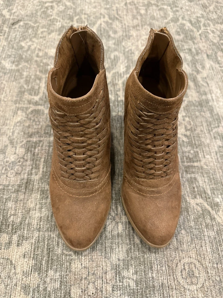 Botas al tobillo fergalícas de gamuza marrón oscuro raras para mujer talla 6,5 usadas en excelente estado Foto 1 de 4