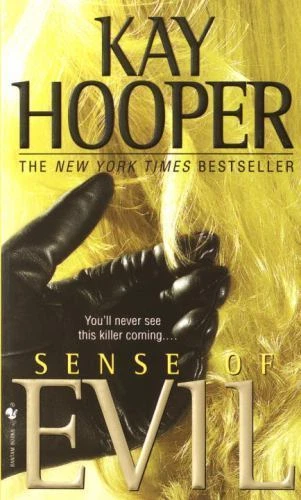Sense of Evil : A Bishop/Special Crimes Unit Novel by Kay Hooper (2004, Mass Market)