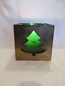 Candelabro votivo de latón árbol de Navidad caja recortada cuadrado forro de vidrio verde 3" - Imagen 1 de 5