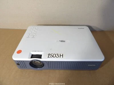SANYO PLC-XU78 Projector Beamer XGA 3LCD 3000 Lumens - 2,503 H - EXCL REMOTE - Bild 1 von 4