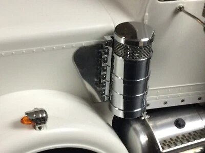 AIR CLEANER W/LEDS  INSTALLED TAMIYA 1/14 TRACTORS  KING GRAND HAULER - Image 1 of 4